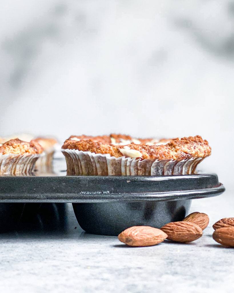 æblemuffins med marcipan