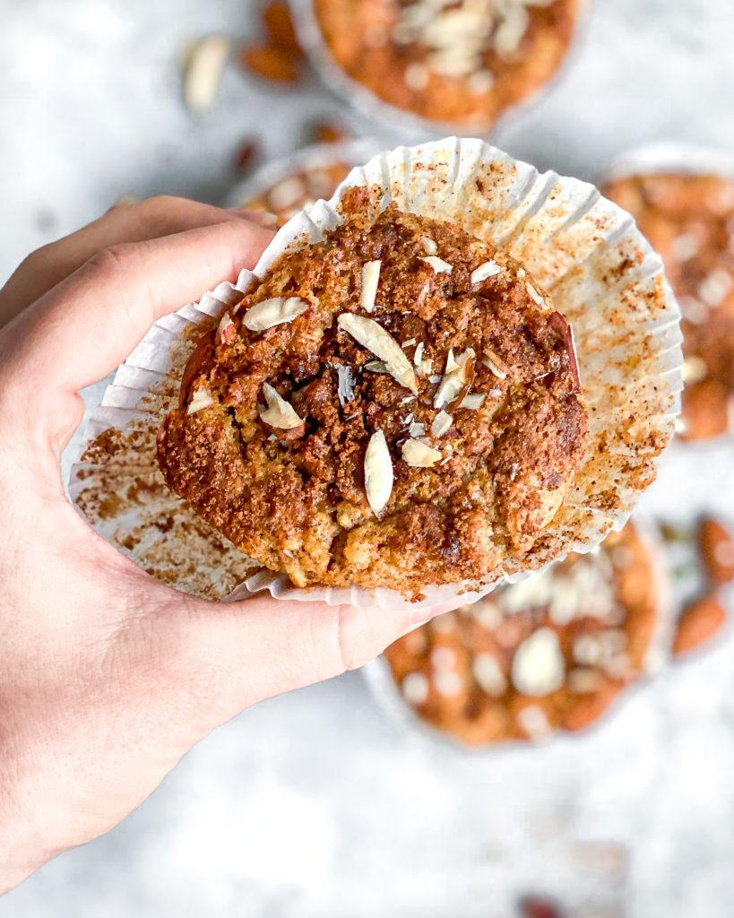 æblemuffins med marcipan