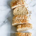 groft havrebrød med speltmel og aquafaba