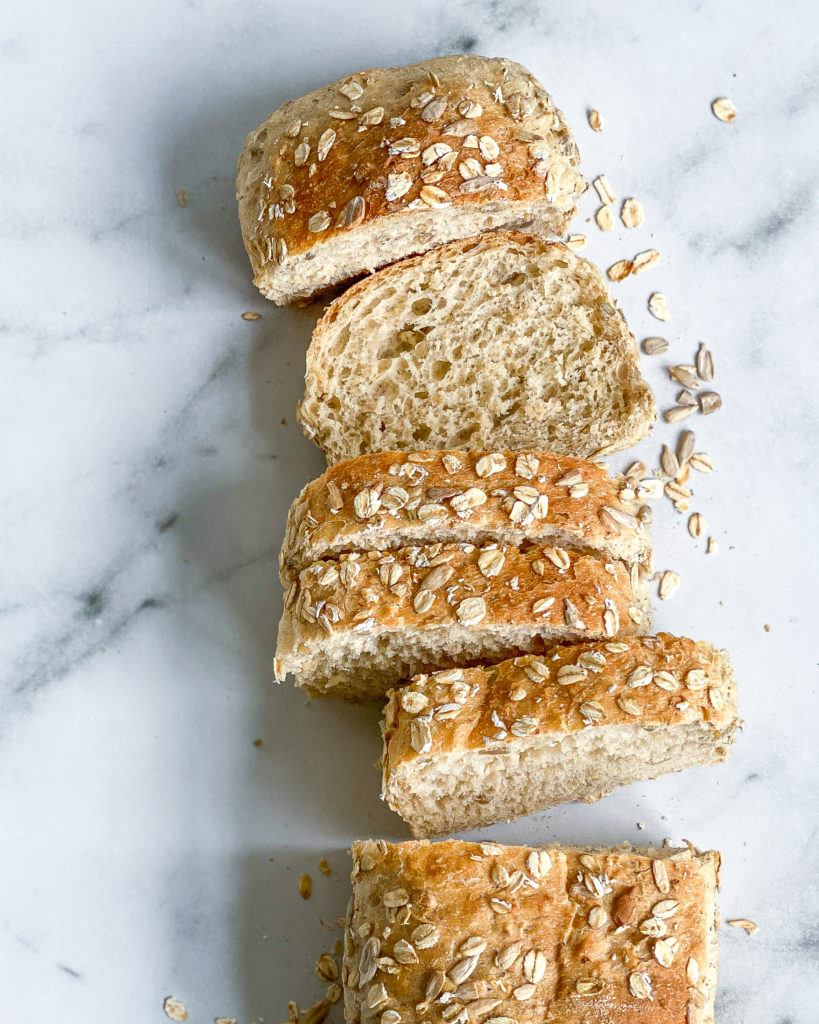 groft havrebrød med speltmel og aquafaba