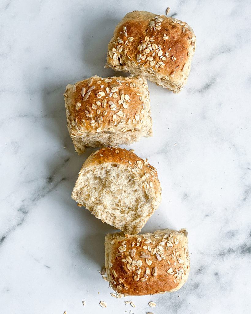 groft havrebrød med speltmel og aquafaba