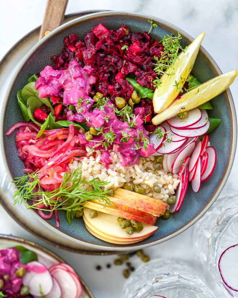 rødbedetatar og vegansk russisk salat