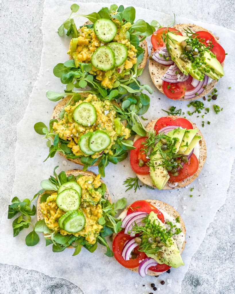 vegansk æggesalat bagels