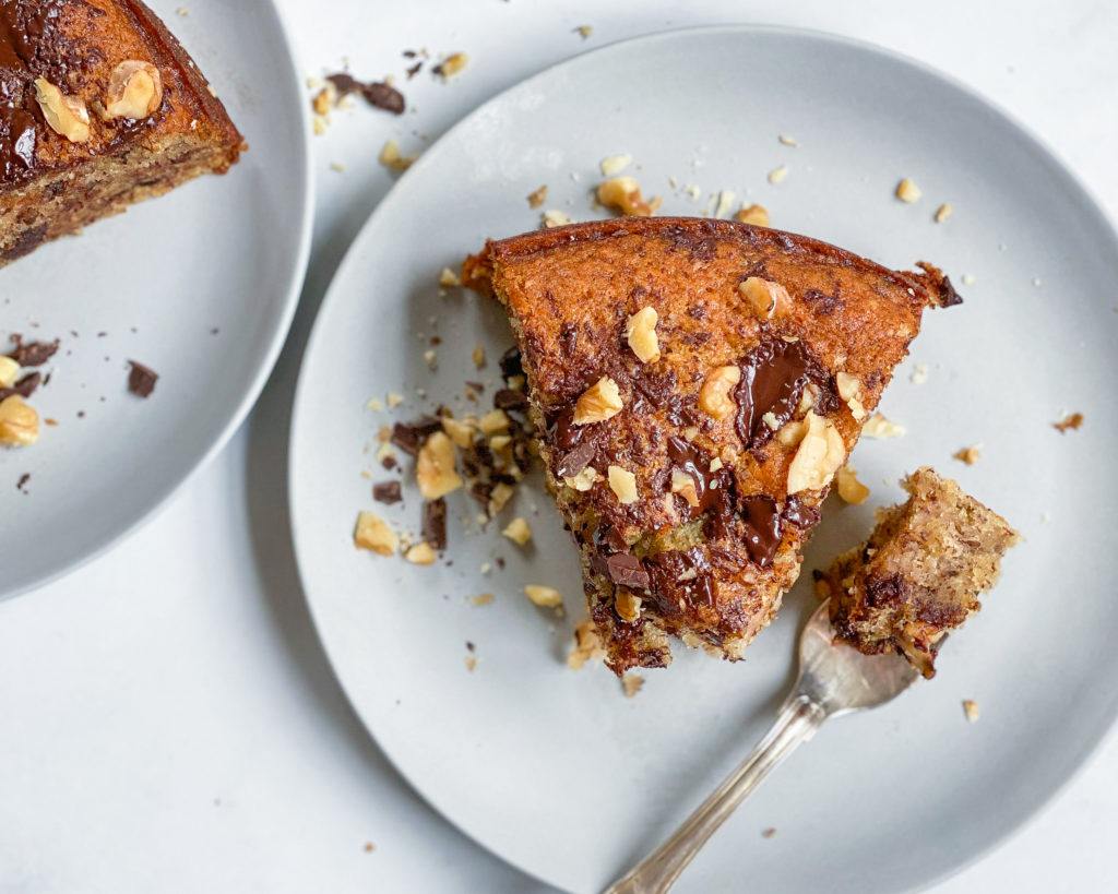 vegansk banankage bid af stykke