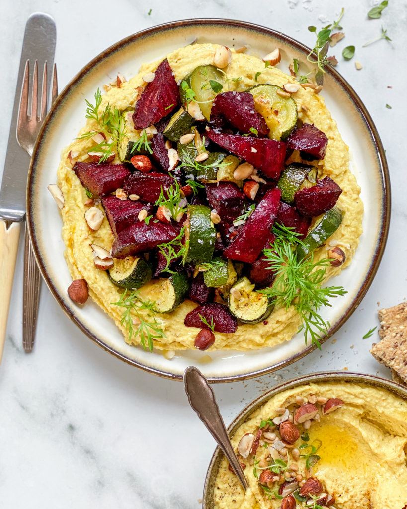 flækærtehummus med bagte rødbeder
