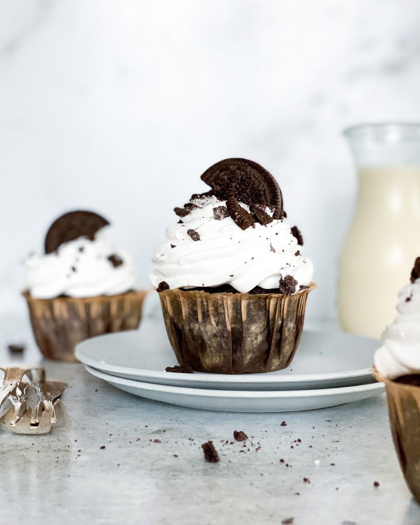 oreo cupcakes med flødeskum