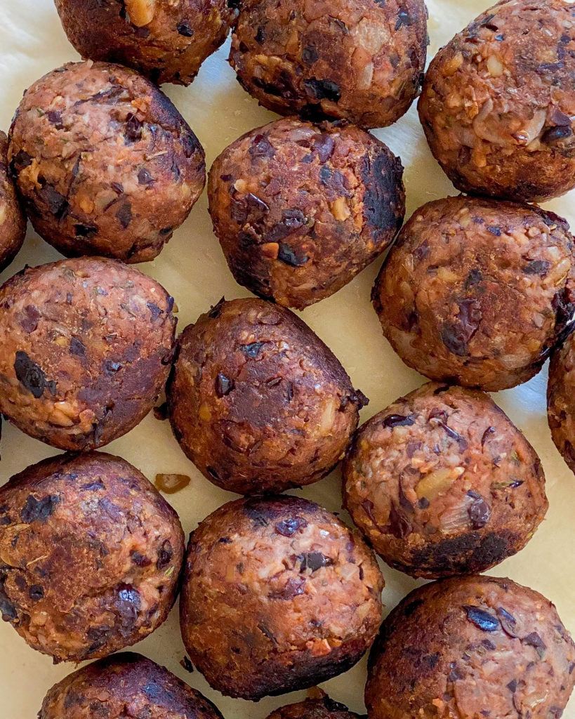 veganske kødboller efter stegning
