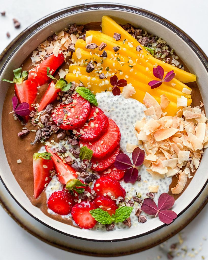 sund smoothiebowl uden banan med topping