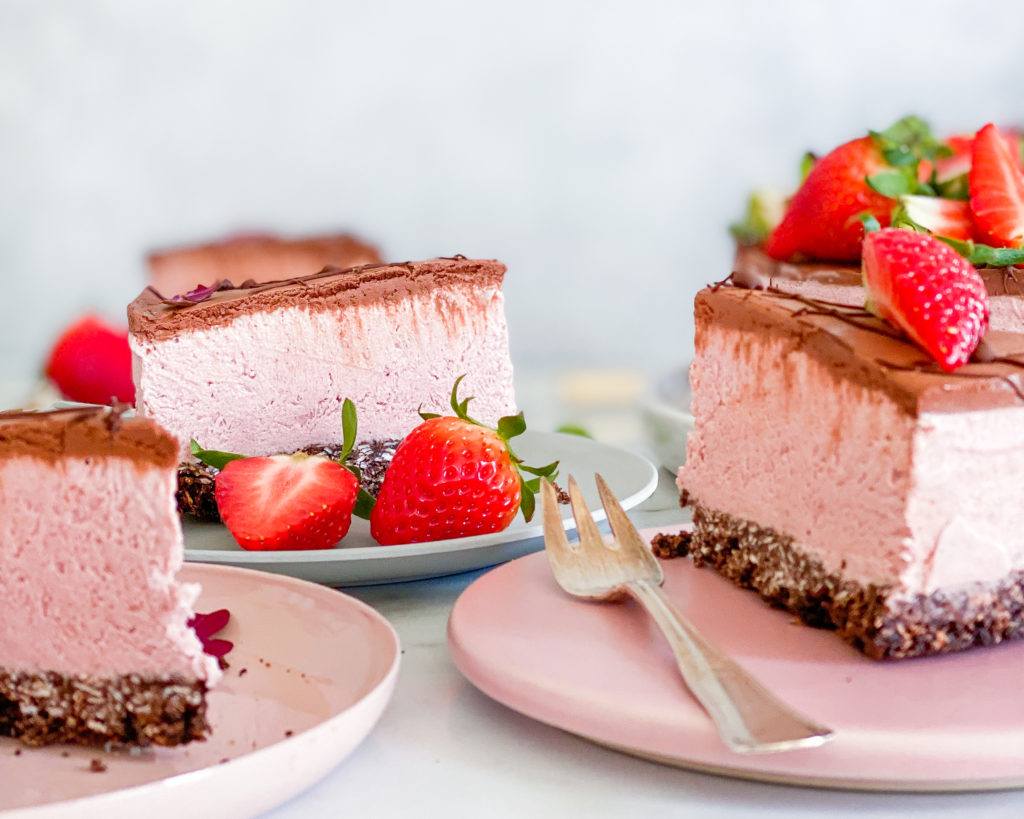 vegansk oreo cheesecake med jordbær