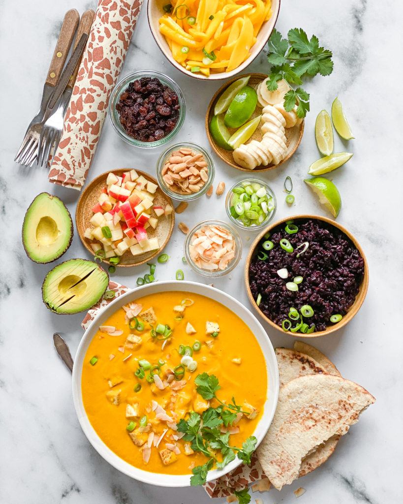vegansk ristaffel med tofu og toppings