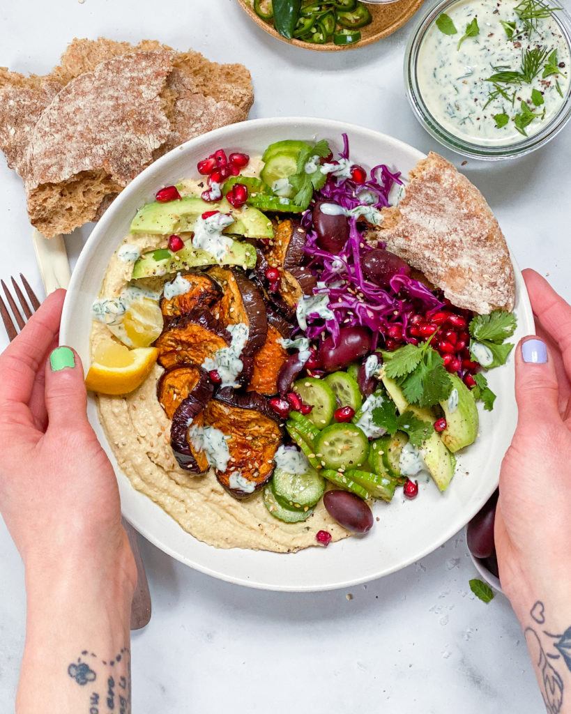 bowl med bagt aubergine