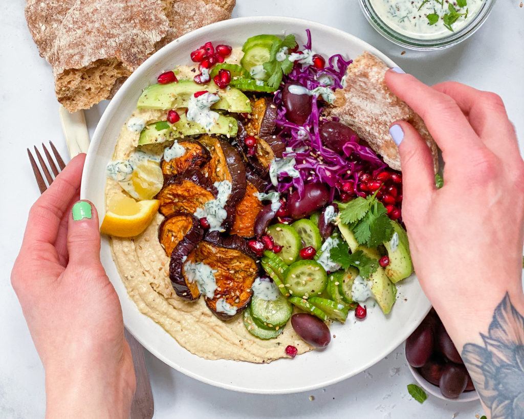 pita med bagt aubergine