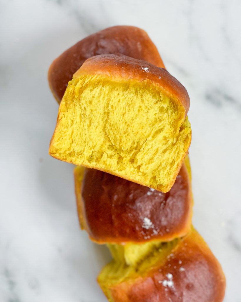 hjemmebagt vegansk brioche brød
