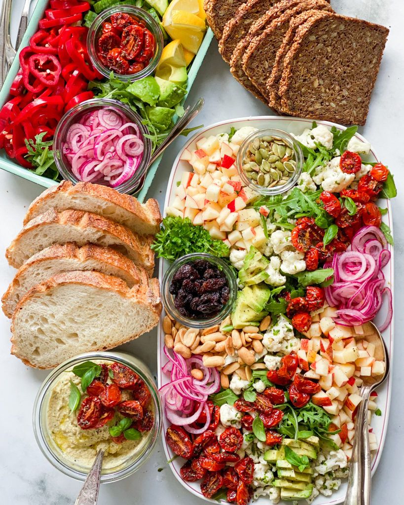 blomkålssalat frokostbord