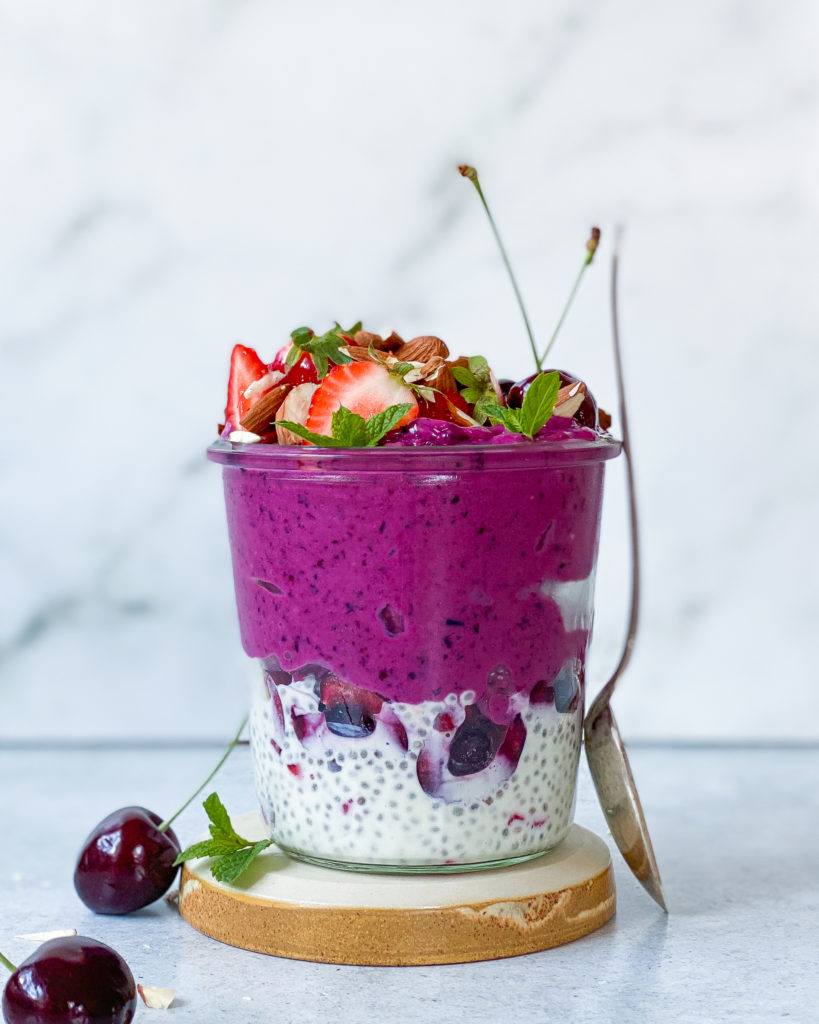 vegansk morgenmad smoothie og chiagrød