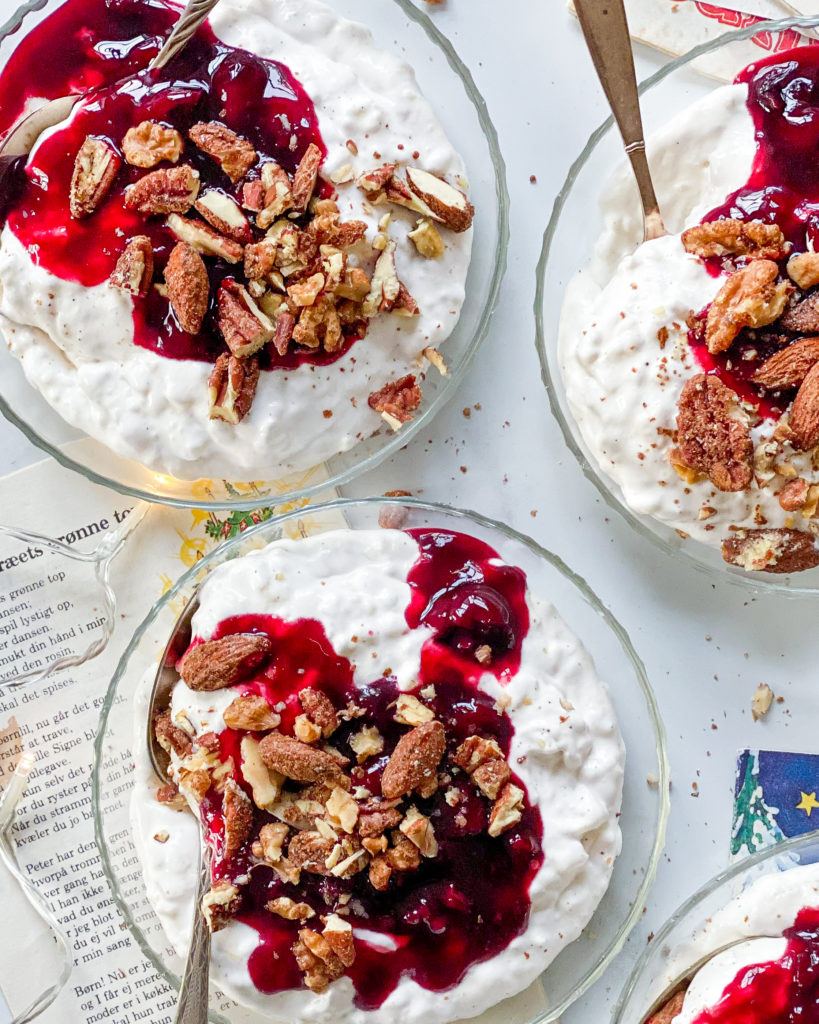 vegansk risalamande med kanelristede nødder