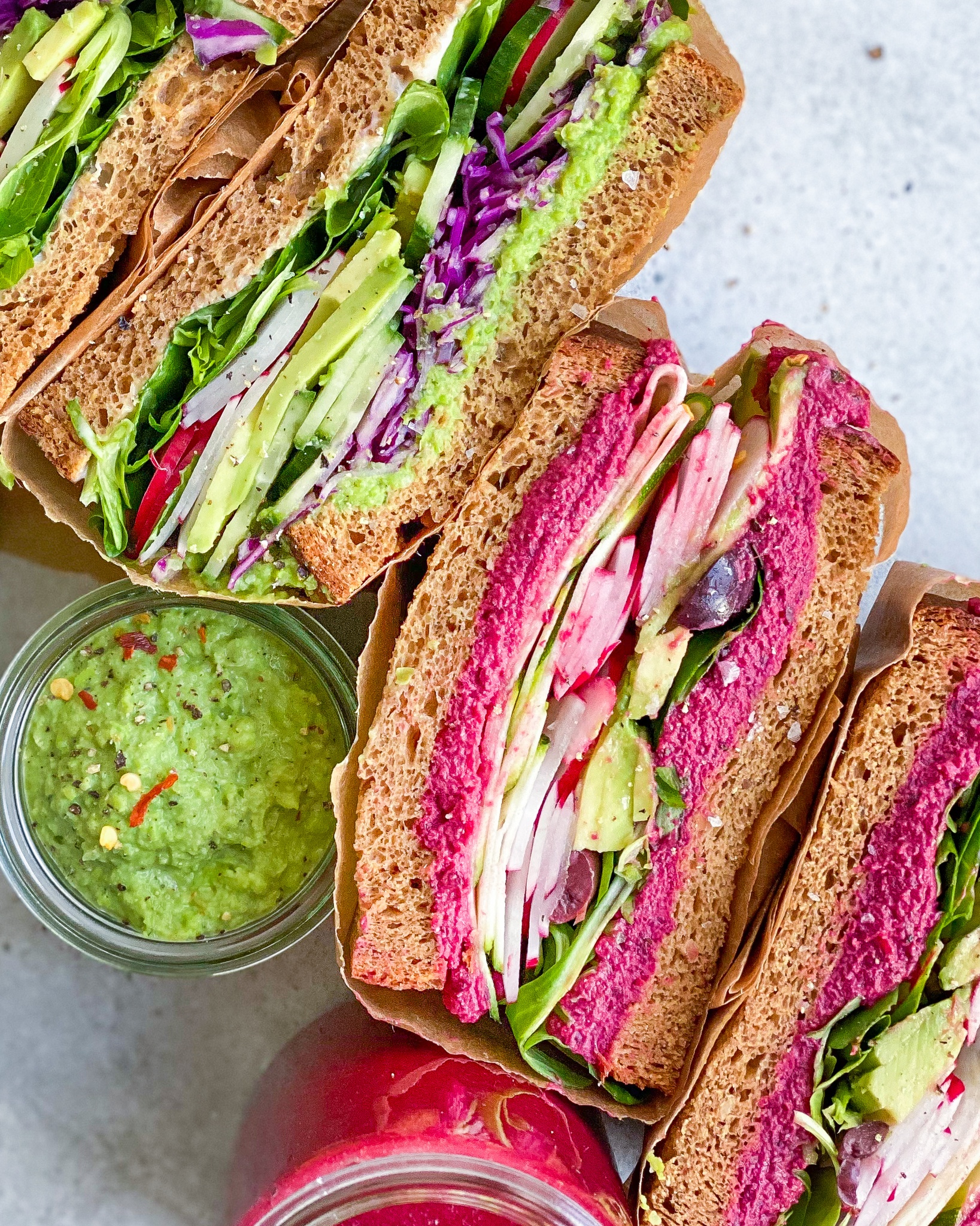 rødbedehummus sandwich