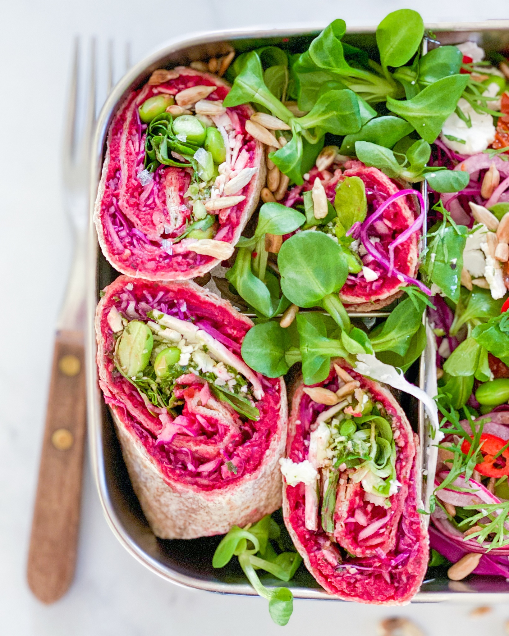 rødbedehummus wraps