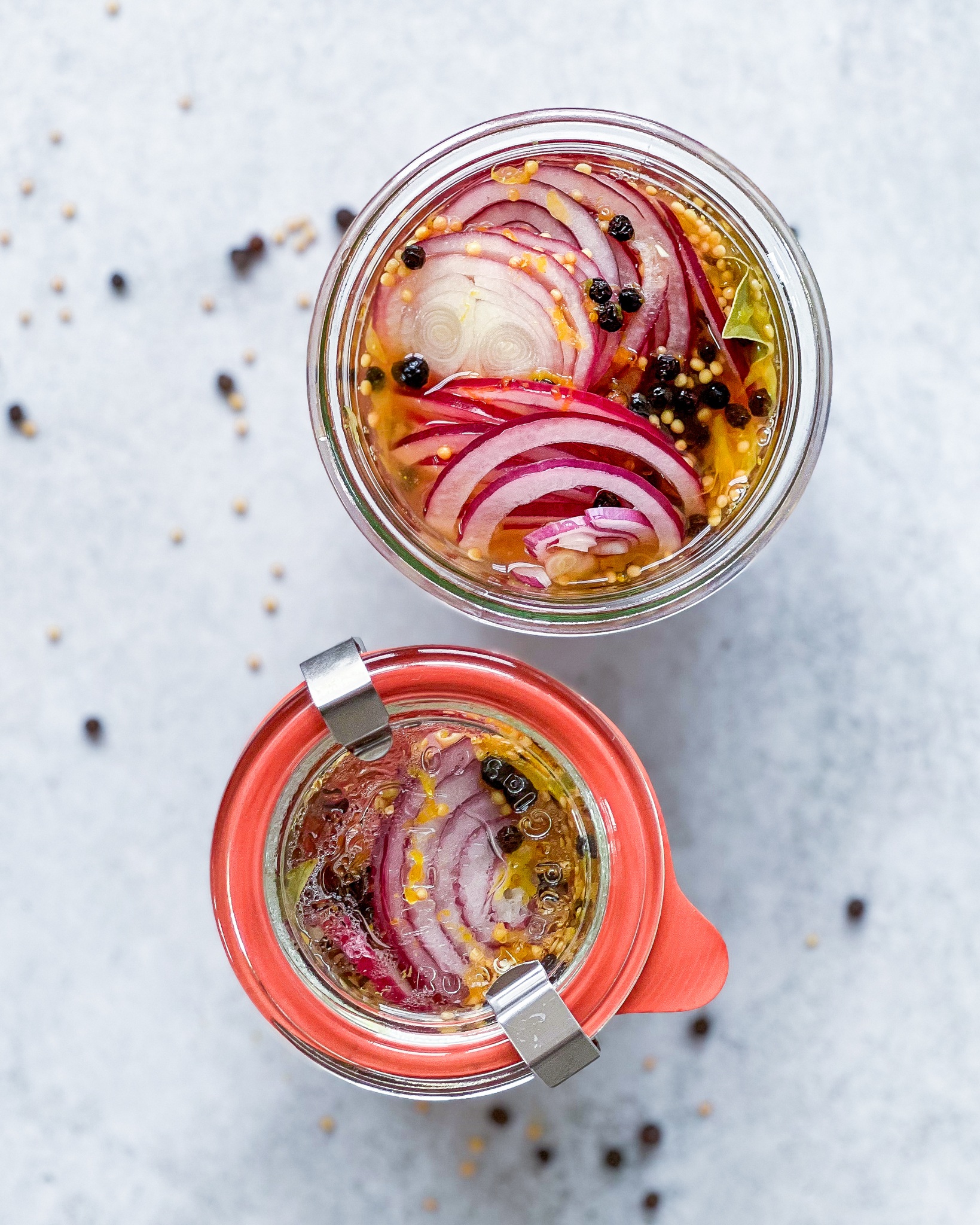 syltede rødløg med appelsinsaft