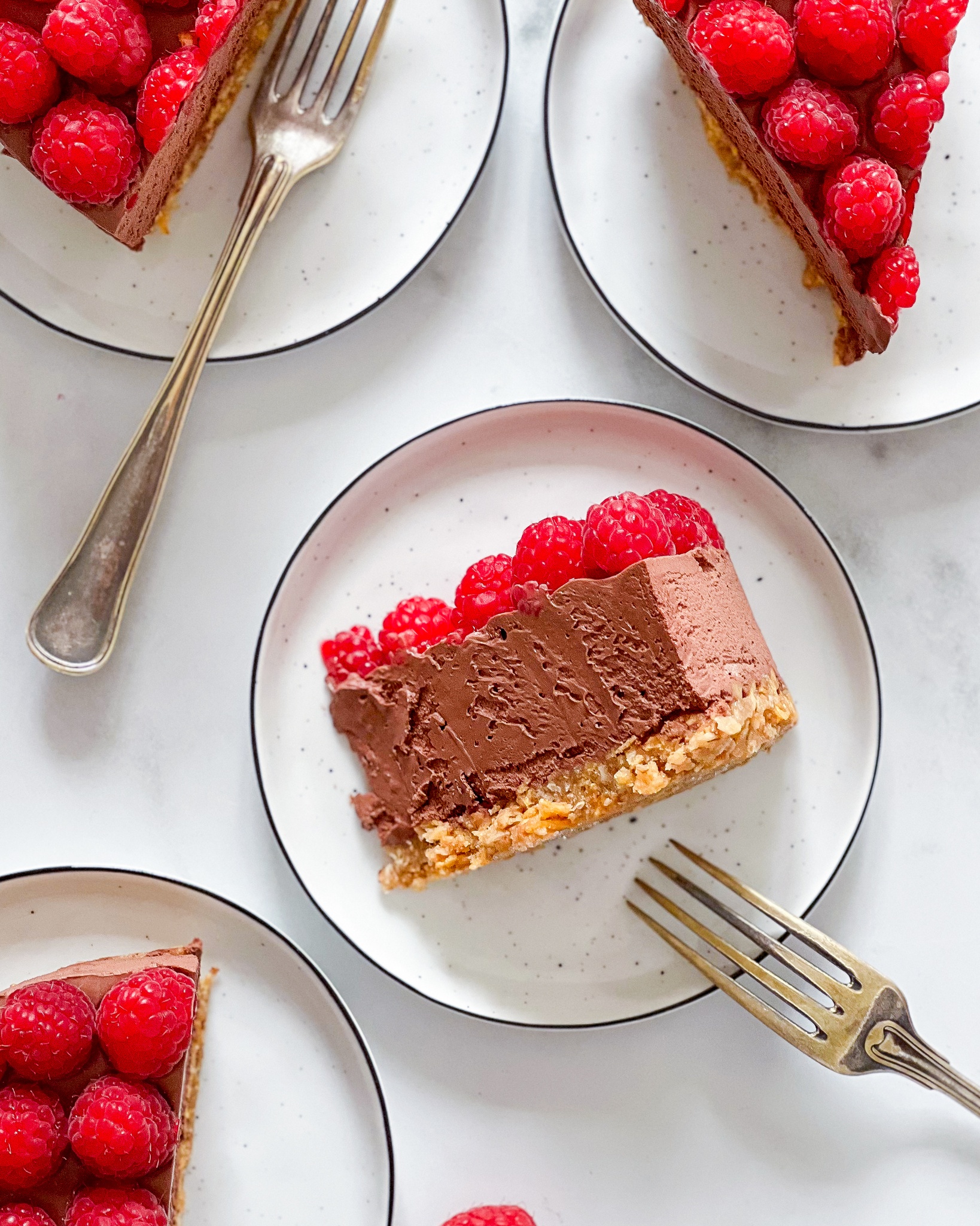 vegansk chokolademousse med hindbær