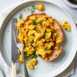 scrambled tofu opskrift