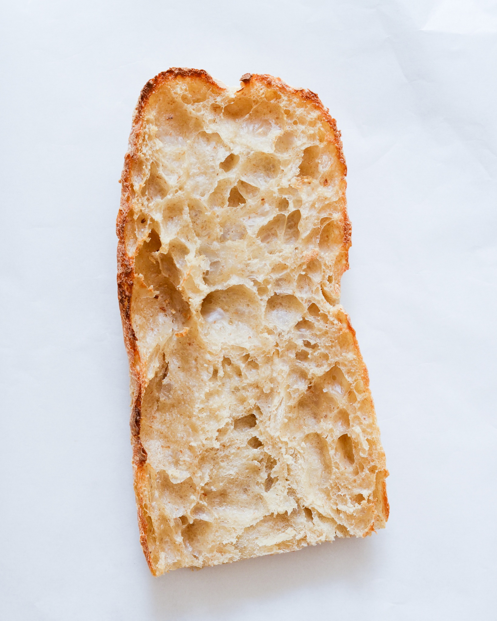 rød vegetar sandwich brød