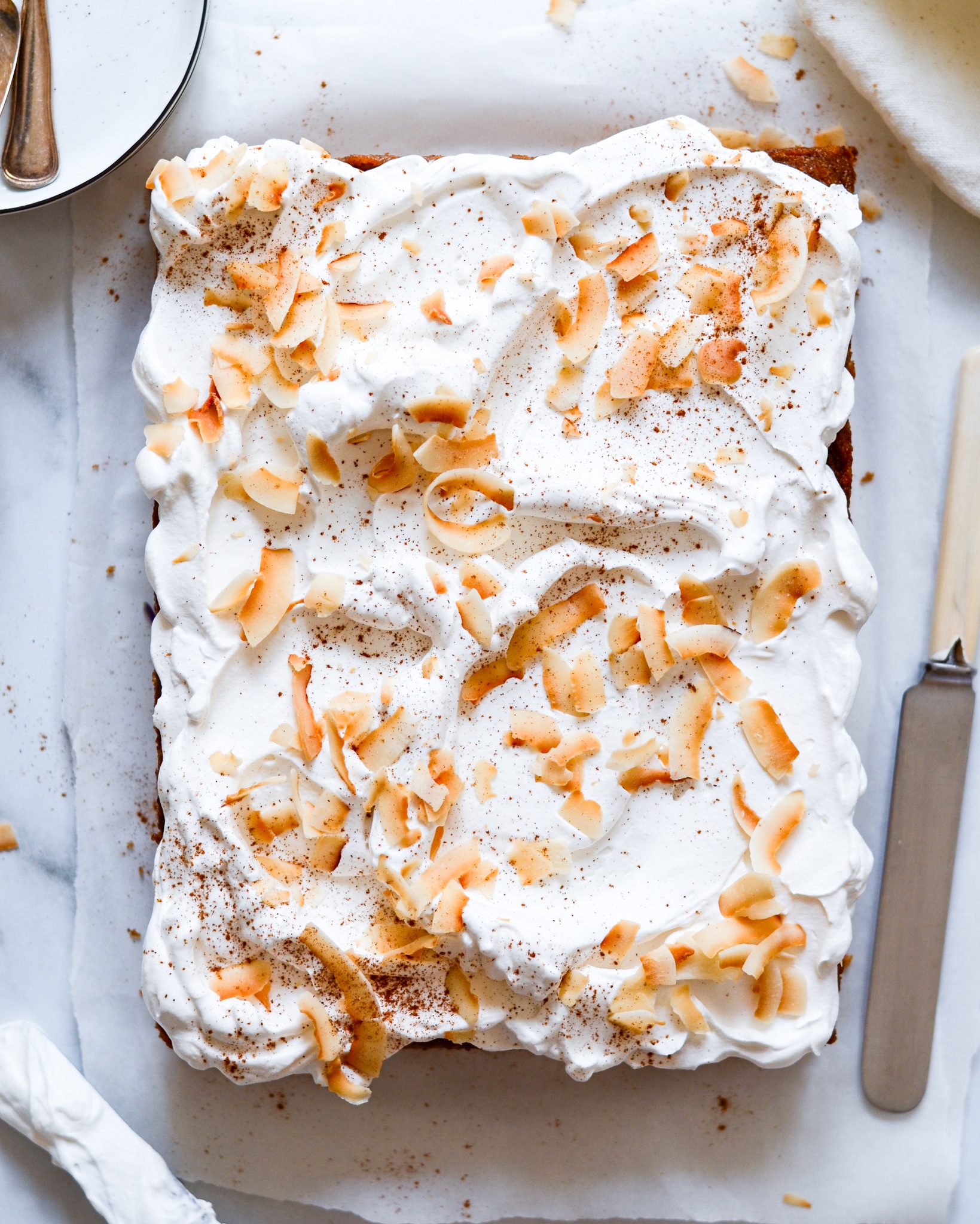 vegansk gulerodskage med citron frosting