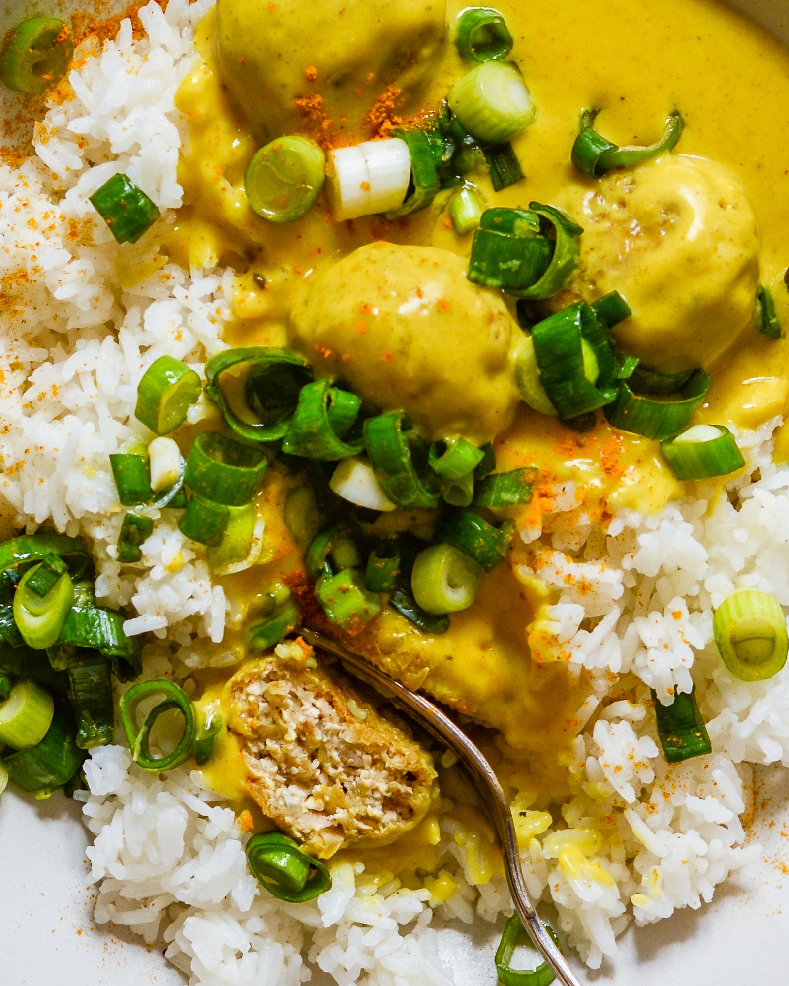 veganske tofuboller i karry
