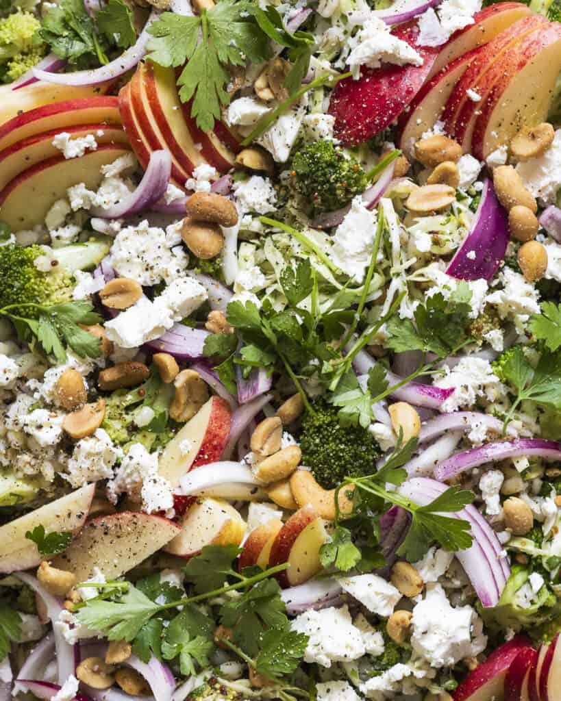 perlebyg salat med feta og broccoli