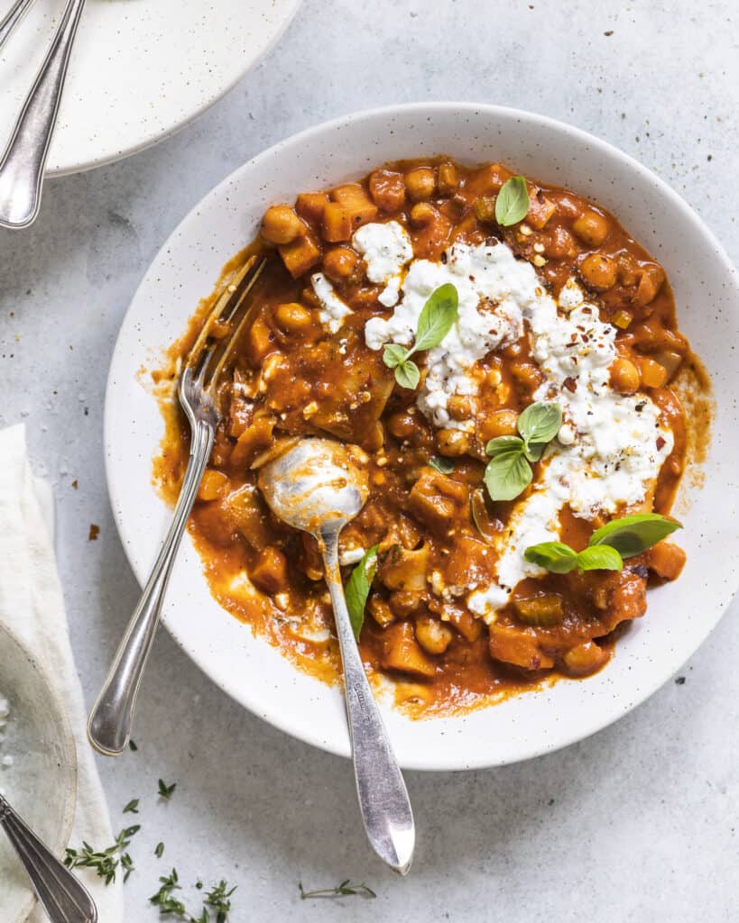 vegetarisk lasagnesuppe med kikærter