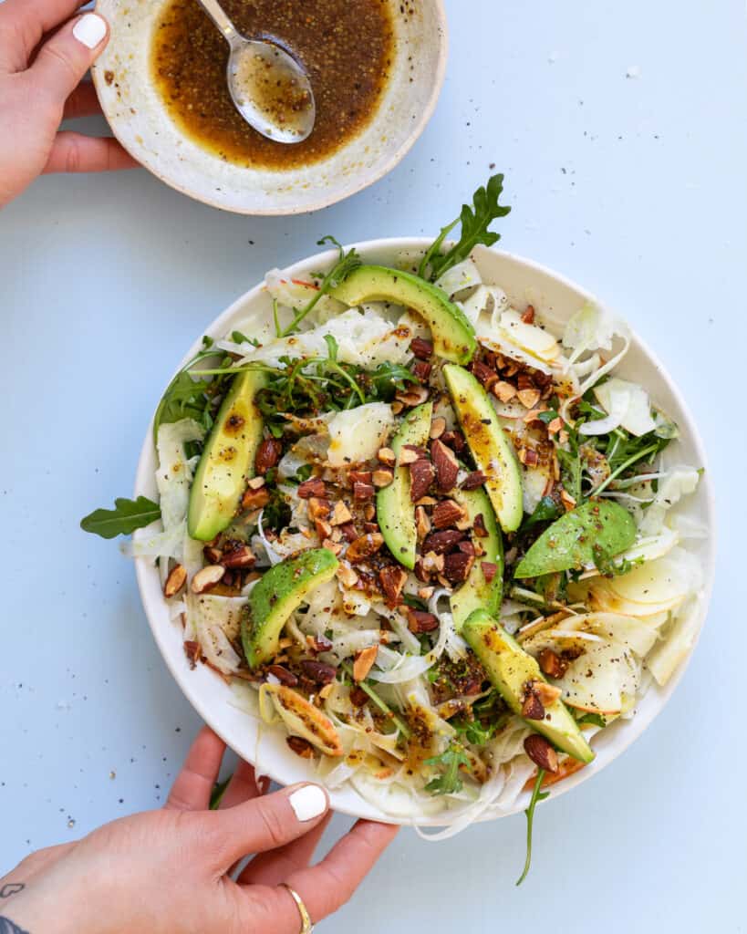 fennikelsalat med æble og avocado