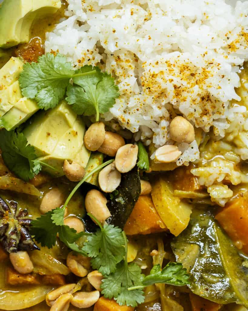 vegetarisk massaman curry med kartofler