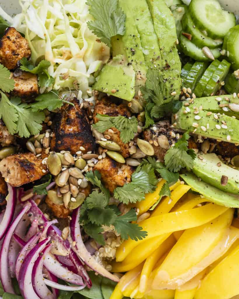 3 x mættende salater med tofu