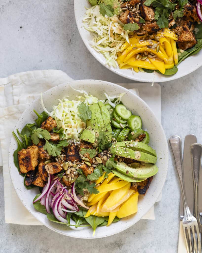 3 x mættende salater med tofu