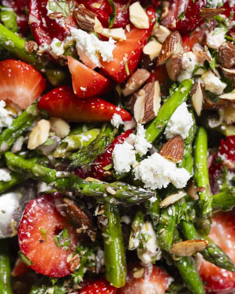 grøn asparges salat med vinaigrette