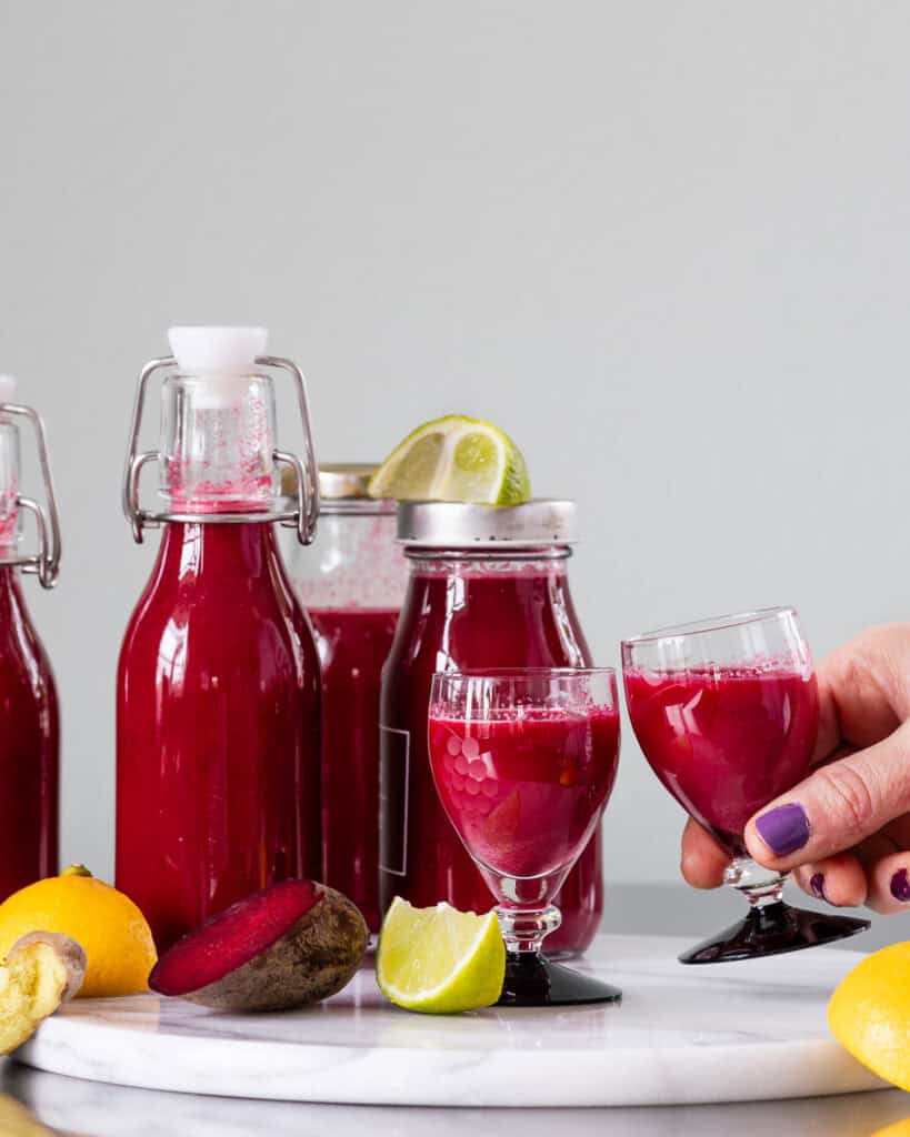rødbedeshot med lime og citron