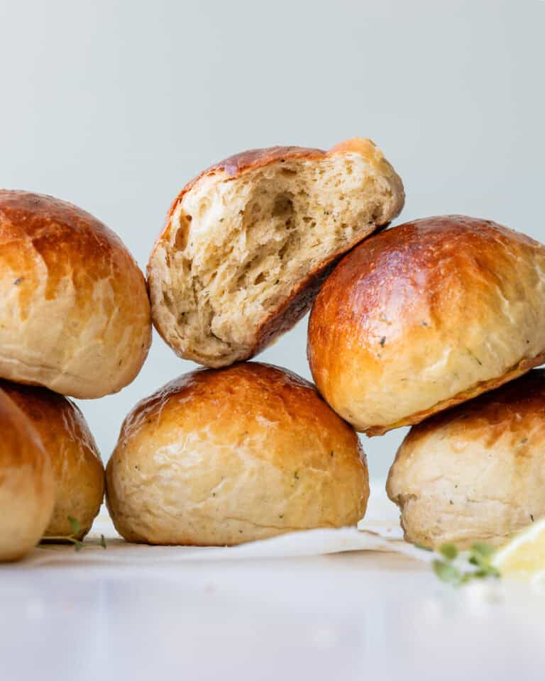 briocheboller med citron og timian