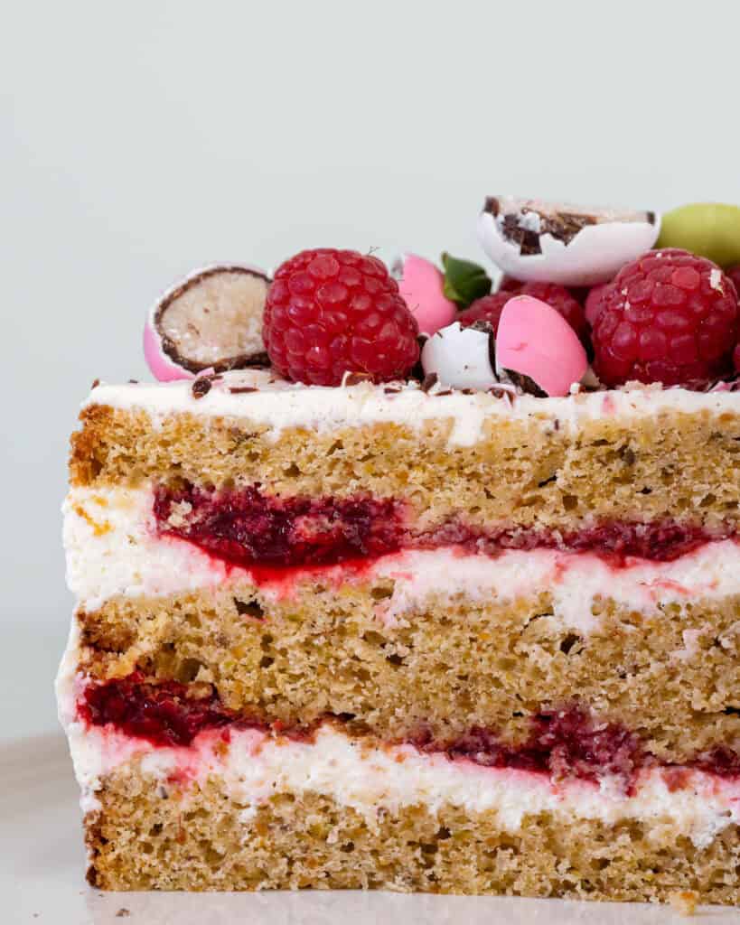 påskekage med pistacie, hindbær og mascarpone