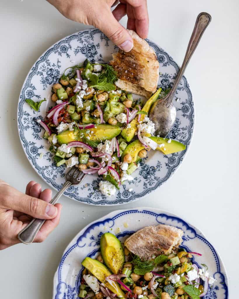 kikærtesalat med avocado